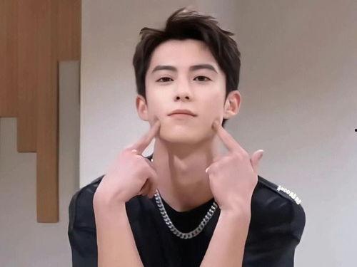 王鹤棣爆料最新消息,娱乐圈幕后真相大揭秘！